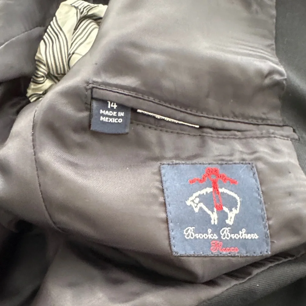 Brooks Brothers Fleece, Boys, Sz 14, 100% Wool, Navy Blazer, w/ Gold Buttons - Picture 11 of 11